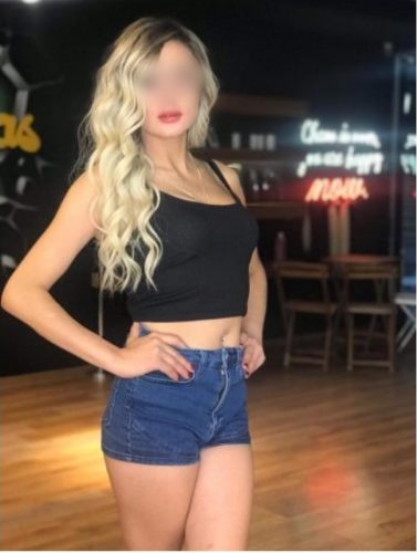 Şımarık deneyimli escort Gökçen